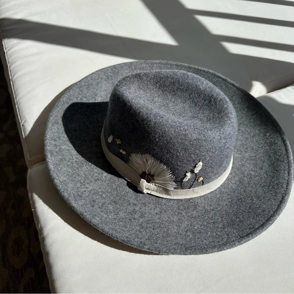 American Eagle Gray Wool Floral Embroidered Adjustable Fedora Hat